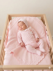 BABY RHOMBUS BLANKET AND LACE COLLAR NEWBORN 4P SET