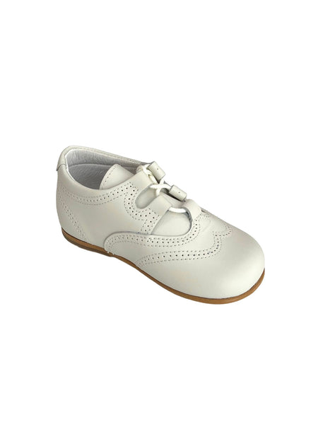 BOY SHOES WITH CROSS LACES
