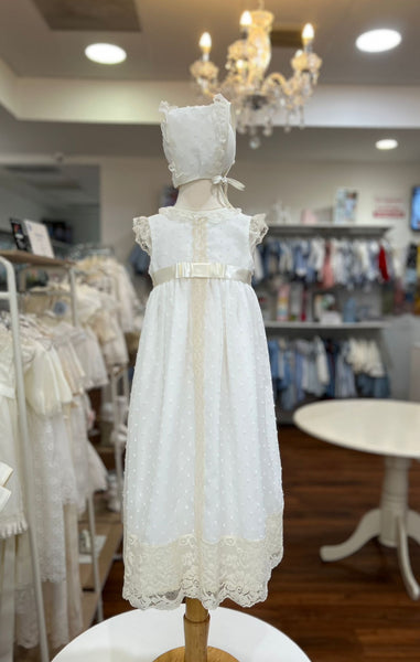 CHRISTENING BOW AND PLUMETI FALDELLIN WITH BONNET