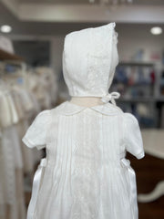 CEREMONY BOW AND LACE LINEN DRESS WITH BONNET