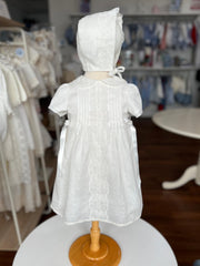 CEREMONY BOW AND LACE LINEN DRESS WITH BONNET