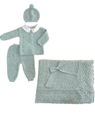 BABY DIAMOND PATTERN RUFFLE BLANKET AND NEWBORN  4P SET