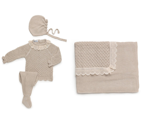 BABY LACE DETAILS OPENWORK BLANKET AND NEWBORN 4P SET