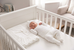 WHITE BABY CHECK PATTERN BLANKET AND NEWBORN 4P SET