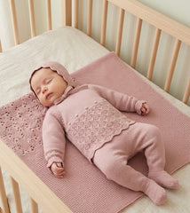 BABY PLAID OPENWORK BLANKET AND NEWBORN 4P SET