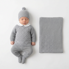GRAY BABY DIAMOND DESIGN BLANKET AND NEWBORN 4P SET