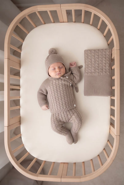 VISON BABY OVER CABLE BLANKET AND NEWBORN 4P SET