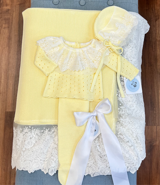 NEWBORN KNIT YELLOW CALADO LUXURY 4P SET