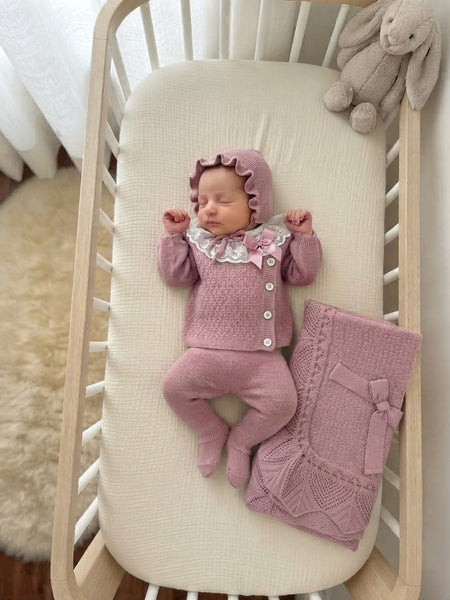 OLD PINK BABY CHECK PATTERN BLANKET AND LACE BOW COLLAR NEWBORN 4P SET