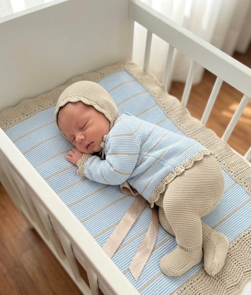 BABY FRILLS BLANKET AND NEWBORN 4P SET