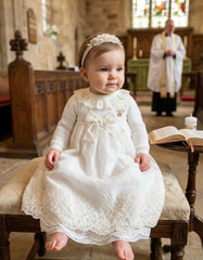 FALDÓN DE BEBÉ ELEGANTE DE ENCAJE CON LAZO 2P