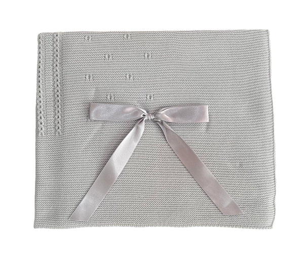 BRAIDS AND BOW SQUARE BLANKET