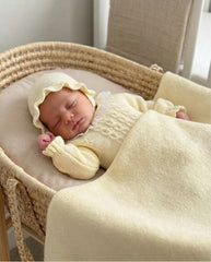 LIGHT YELLOW BABY CABLE KNIT BLANKET AND LACE COLLAR NEWBORN 4P SET