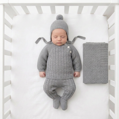 GRAY BABY OVER CABLE BLANKET AND NEWBORN 4P SET