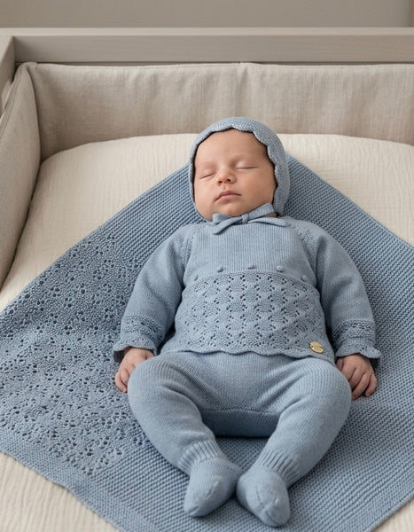 BABY PLAID OPENWORK BLANKET AND NEWBORN 4P SET