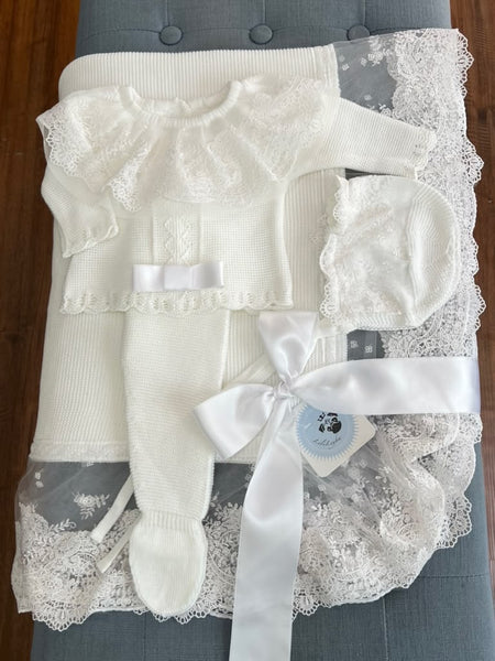 NEWBORN WHITE BOW AND LACE KNIT LUXURY 4P SET