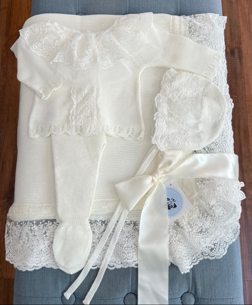 NEWBORN IVORY FLORAL LACE KNIT LUXURY 4P SET