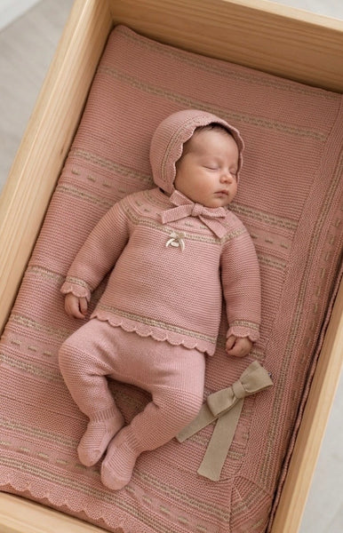 BABY FRILLS KNIT BOW BLANKET AND NEWBORN 4P SET
