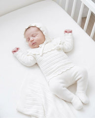 WHITE BABY LINES BLANKET AND NEWBORN 4P SET