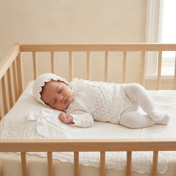 BABY RHOMBUS BLANKET AND LACE COLLAR NEWBORN 4P SET