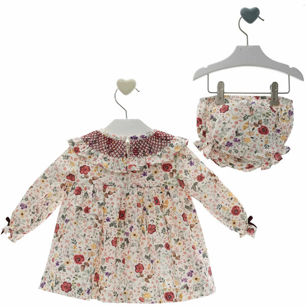 CONJUNTO DE VESTIDO CORTO CON CUELLO FLORAL Y FRANJA PARA BEBÉ GRETA