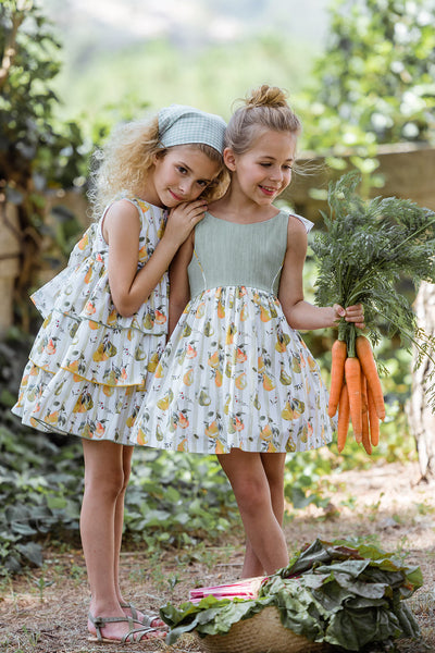 VESTIDO PARA NIÑA CON ESTAMPADO DE PERAS EN CAPAS PARAISO