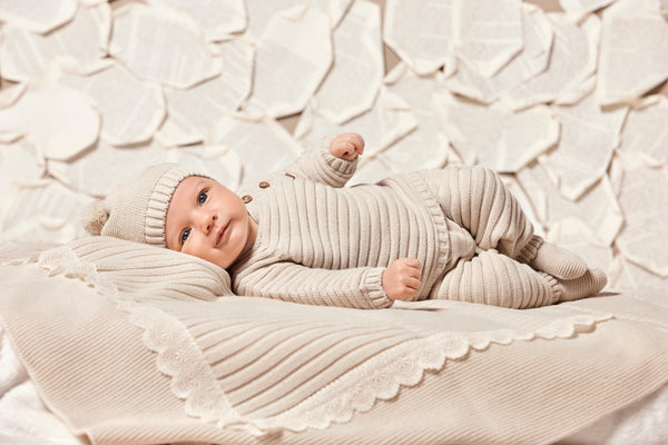 NEWBORN LIN WITH TROUSERS AND BOOTS 4P SET