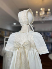 CHRISTENING LINEN LACE FALDELLIN WITH BONNET
