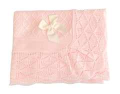 BABY DIAMOND PATTERN AND WAVED BLANKET