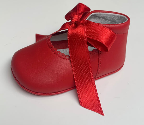 Baby Girls tie soft red shoes