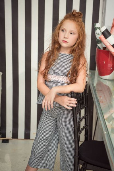 GIRLS PLAID PANTS AND BLOUSE WITH LACE APPLIQUE